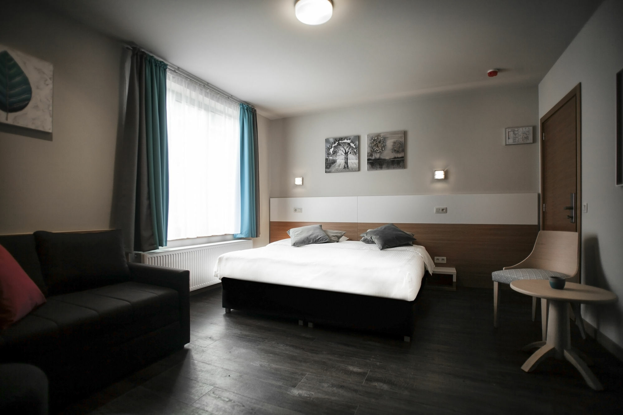 Antwerp Inn Hotel מראה חיצוני תמונה